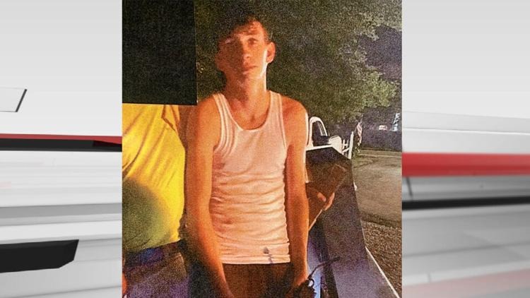 Oldham County Police is asking for the public's help to find a missing 17-year-old: wdrb.news/3Q9cN0J