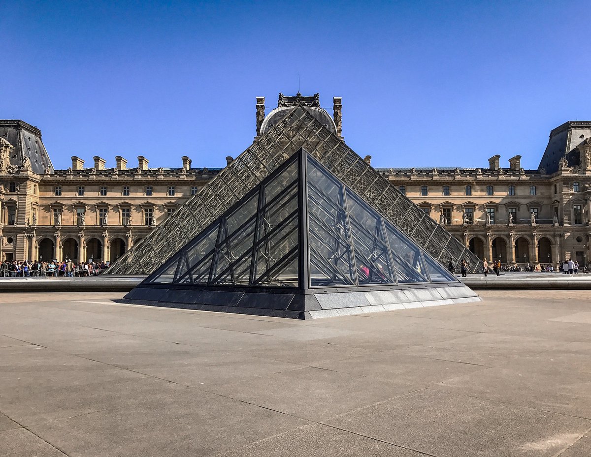 📌Enjoy a tour with skip-the-line access to the #Louvre with Cityzore! Don’t miss your chance to see the #MonaLisa in person along with works from several other celebrated artists and sculptors.

👉ow.ly/2aHH50K5q0n