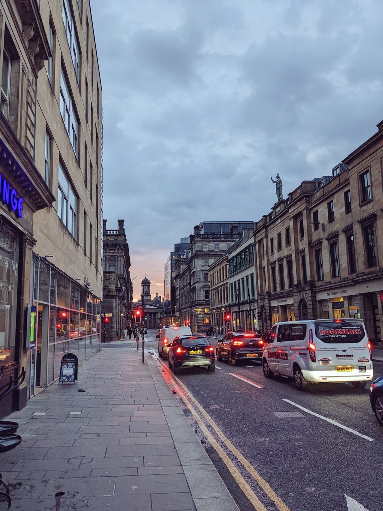 Heading home after three fantastic days at #cui2022 in Glasgow.
Lovely finally meeting Zoom acquaintances in real life (plus many completely new faces), and getting to present my own first contribution to this very welcoming field!
See you all in Eindhoven next summer 🗨🌐