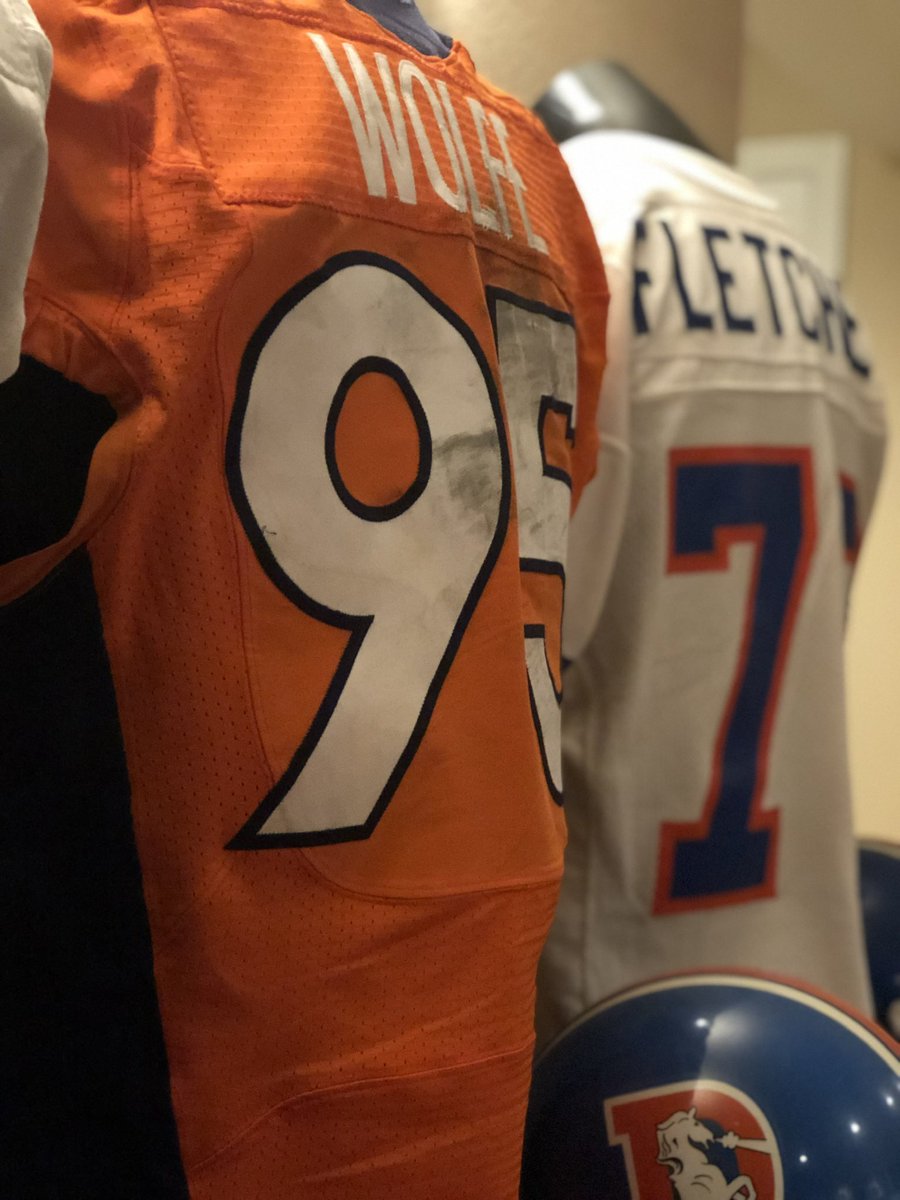 BroncosQBClub's tweet image. Congratulations @Derek_Wolfe95 on a great career!  #BroncosCountry