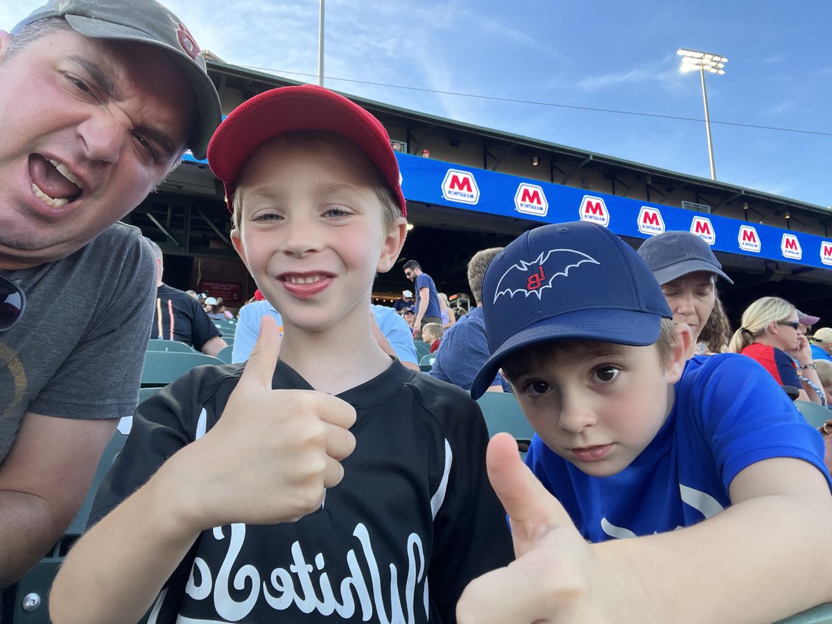 dan_salyers's tweet photo. #gobatsgo https://t.co/zY0Qv8tOS3