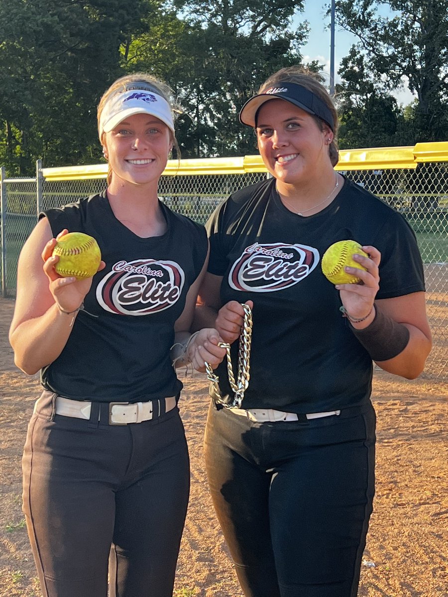 CarEliteNCorg's tweet photo. Backs to wall after getting to final 4 of our bracket and then taking a loss in 2nd bracket game. Need to win 3 tomorrow to see Sunday! Waitley and Stewart with 💣‘s! @taylor_waitley @Reagan_Stewart7 https://t.co/c5e3caI7jj