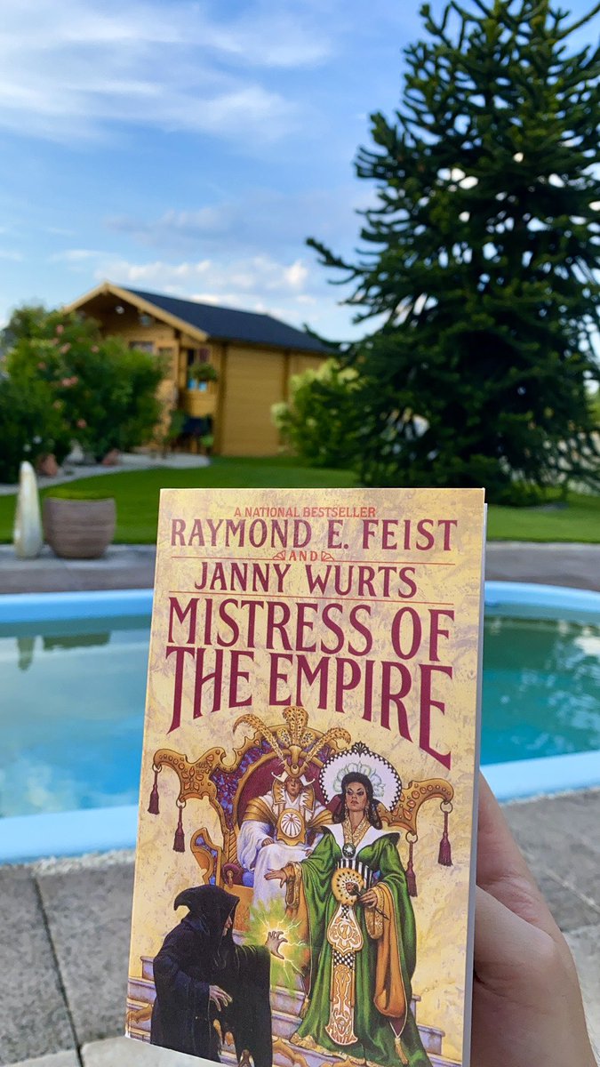 LucasL__'s tweet photo. Had a great day recharging at my parents’! I couldn’t ask for a more exciting read than Book 3 in the Empire Trilogy, which has been utterly enjoyable from start to finish. Thanks for this great collaboration @JannyWurts &amp; @refeist !! https://t.co/7EX6qBD0cP
