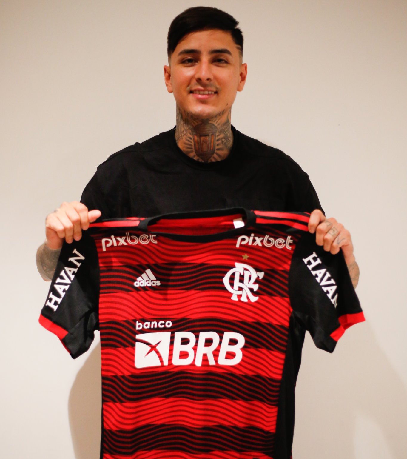 Quem é o camisa 5 do Flamengo?