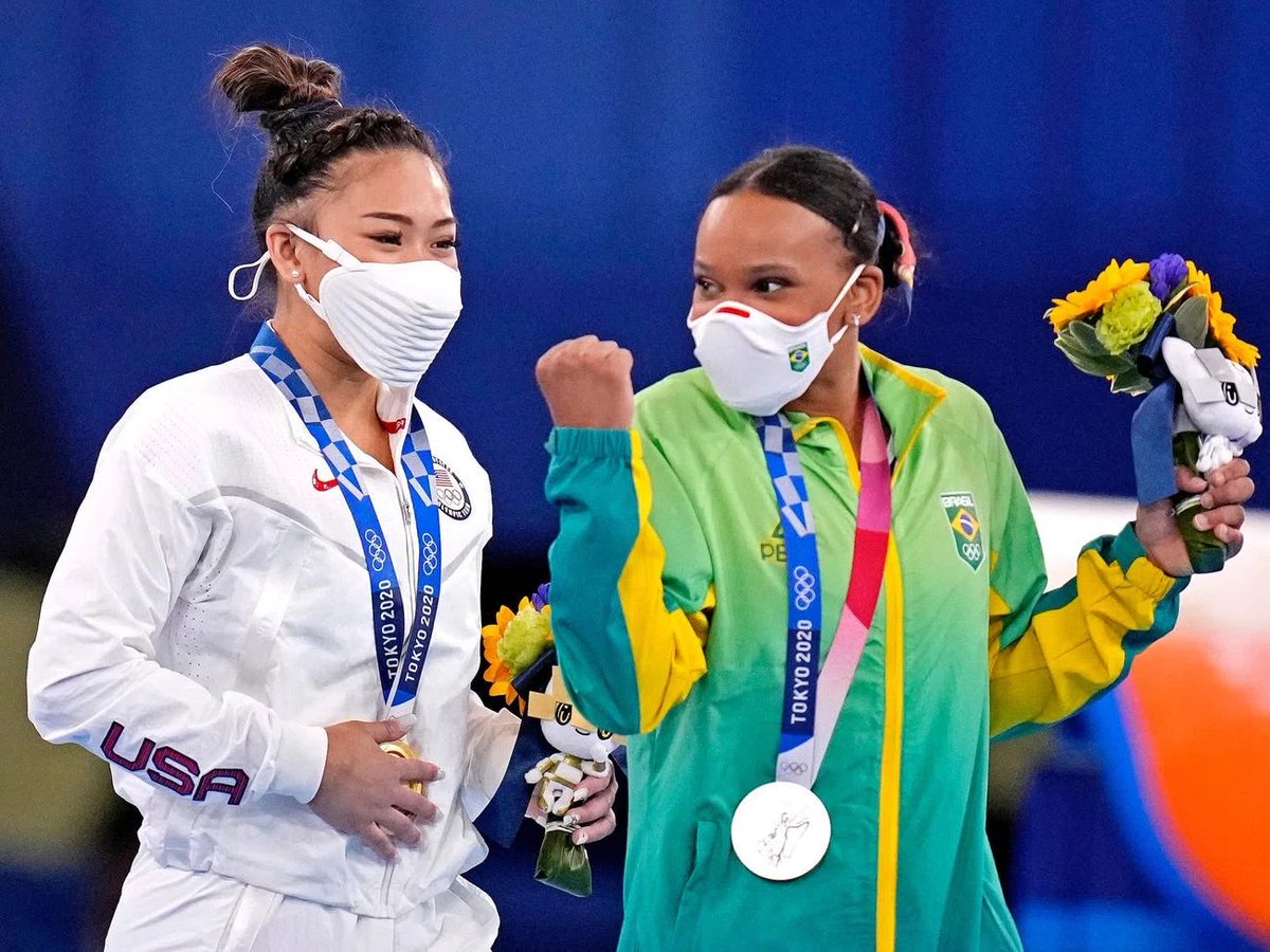 sunisalee_'s tweet image. cant forget to celebrate these queens🫶🏼 one year ago !!!!!! 🥲