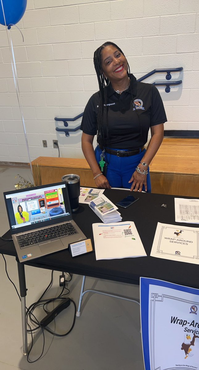 DrTSpencer's tweet photo. 💙❤️💪🏾The best Duo in the business! #SSW #SchoolCounselor #TogetherWeWill #WraparoundSupport @APSFinchEagles #TogetherWeWill ❤️💙💪🏾 https://t.co/l8QoEKyjzh