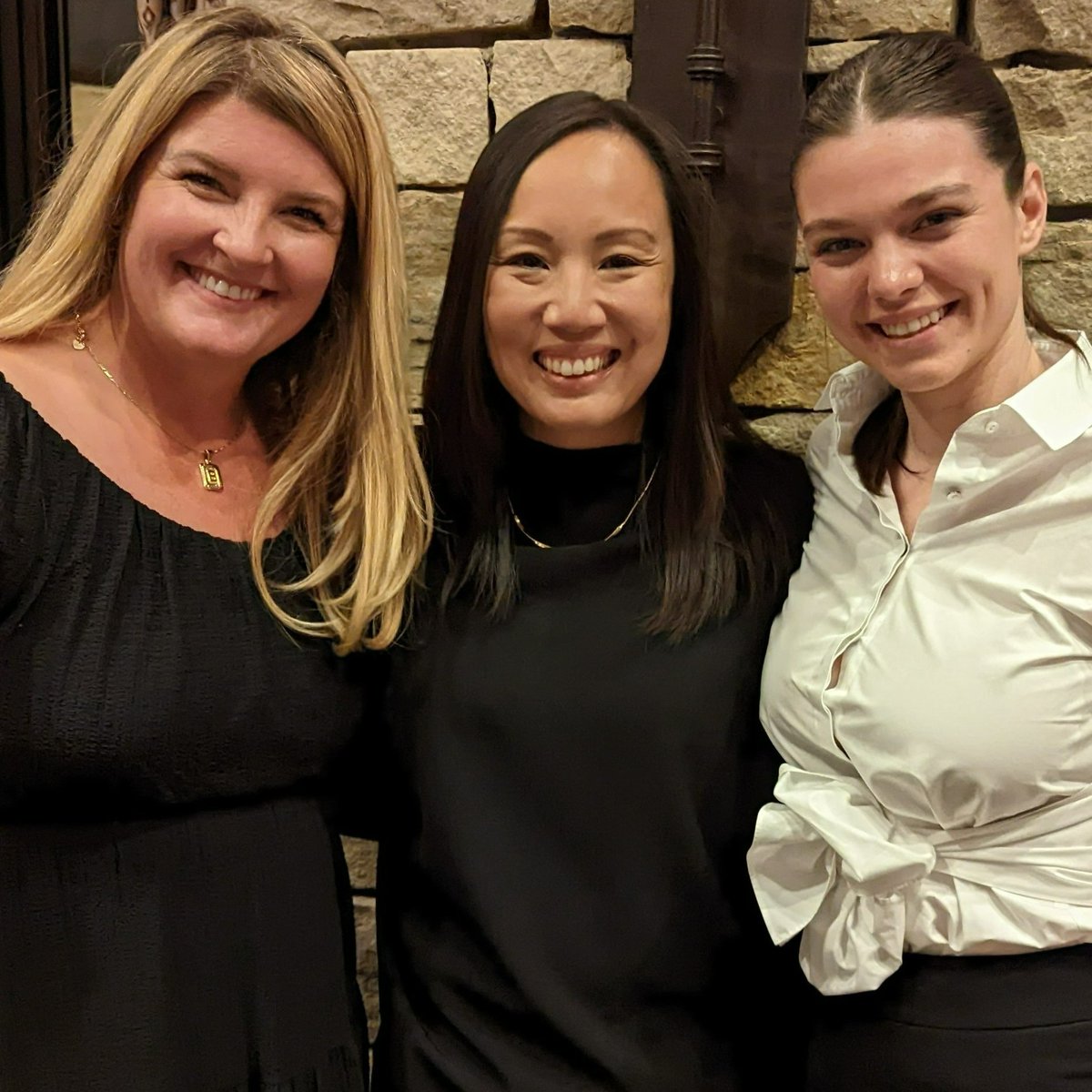 CasoroGroup's tweet photo. Congratulations to our CMO, Jessica Lee-Wen, for receiving GlobeSt.'s Women of Influence award. We are so proud of the humanitarian work you do both in and out of Casoro Group. 

#DEI #diversity #equality #womeninbusiness #womeninrealestate #realestate https://t.co/OCOzIgUQjG