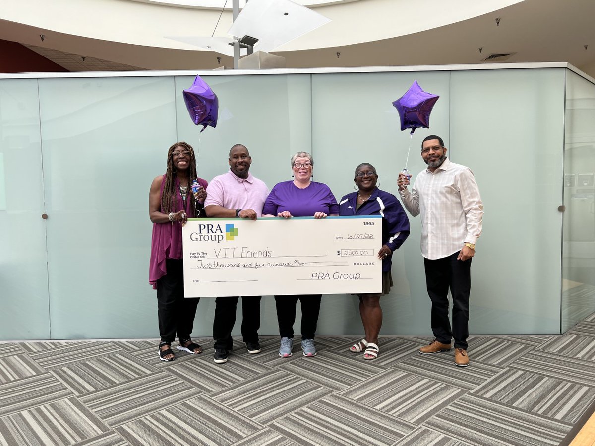 PRAGroupInc's tweet photo. We love supporting friends ๐!
PRA Group presented @VITFriendsBOS with a donation to assist their amazing community for those who experience #Vitiligo, or loss of skin pigmentation, in Hampton Roads and across America.
#PRACARES #GlobalReach #LocalTouch #PRAGroup https://t.co/tZEbg8ChrU