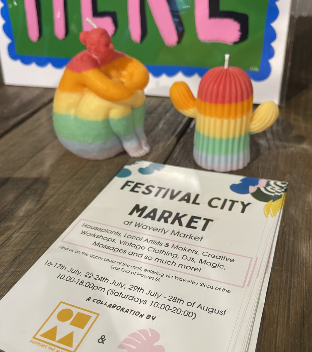 galfromburgh's tweet photo. There is Festival City Market located in Waverly station mall upper floor with vintage goods, design candles, minimalistic jewelry, art posters, plants and many more exciting things #fringe #festivalcity #edinburgh #supprtlocal #shopsmall #waverlystation https://t.co/fxUEt8UI54