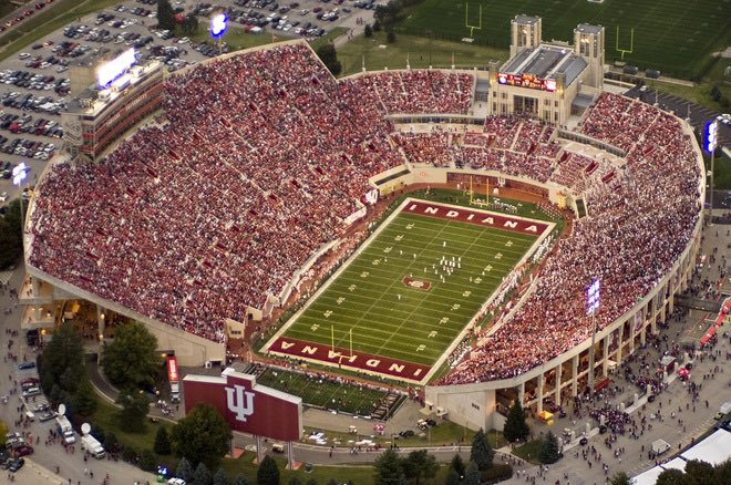 After an outstanding conversation w/ @JsonCarter & @CoachJasonJones I’m astonished to announce I have received scholarship offer to Indiana University🔴⚪️! @GregBiggins @SanSpotlight @adamgorney @Rivals @RTaylorFBscout @alecsimpson5 @CoachDunn619