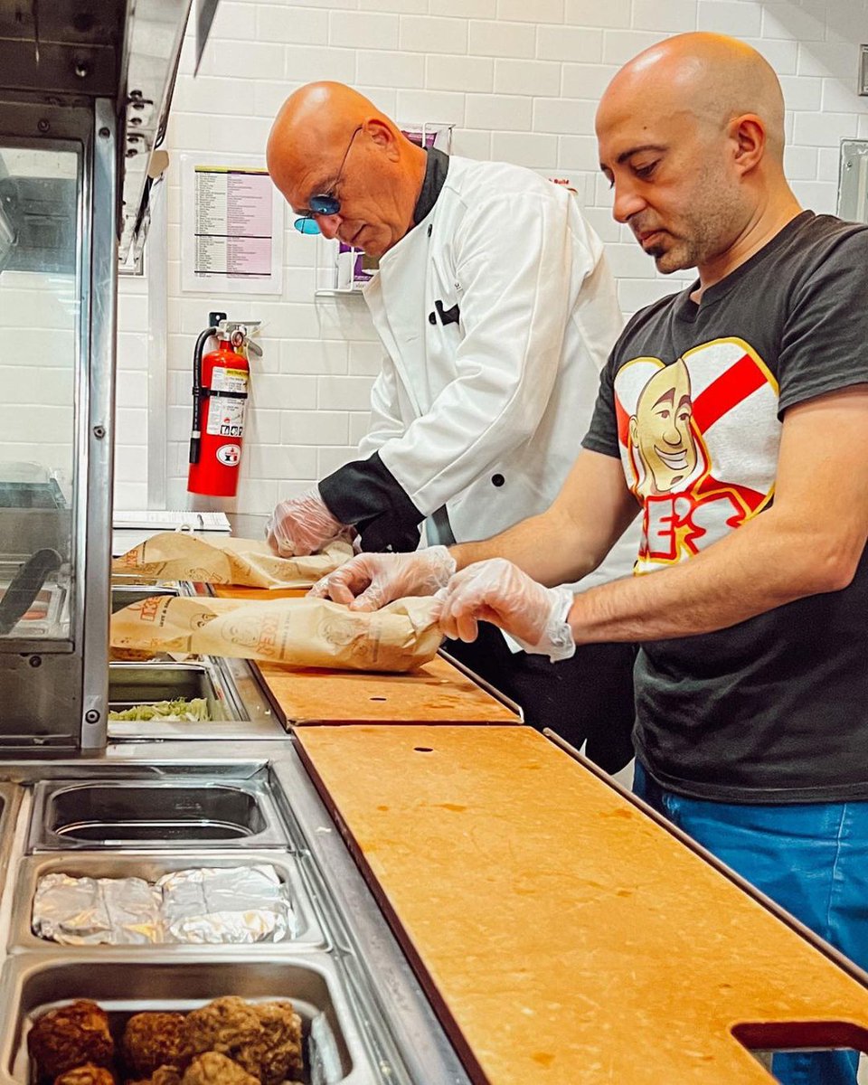 FransmartSocial's tweet photo. The legendary @howiemandel recently created a DELICIOUS addition to the epic menu for our partners at @ikessandwiches! 🤩
☑️ To learn more about franchising opportunities with Ike’s Sandwiches, head to our website: https://t.co/ZKHsFzONdS
#Fransmart #HowieMandel #IkesSandwiches https://t.co/T1vnYI9XwR