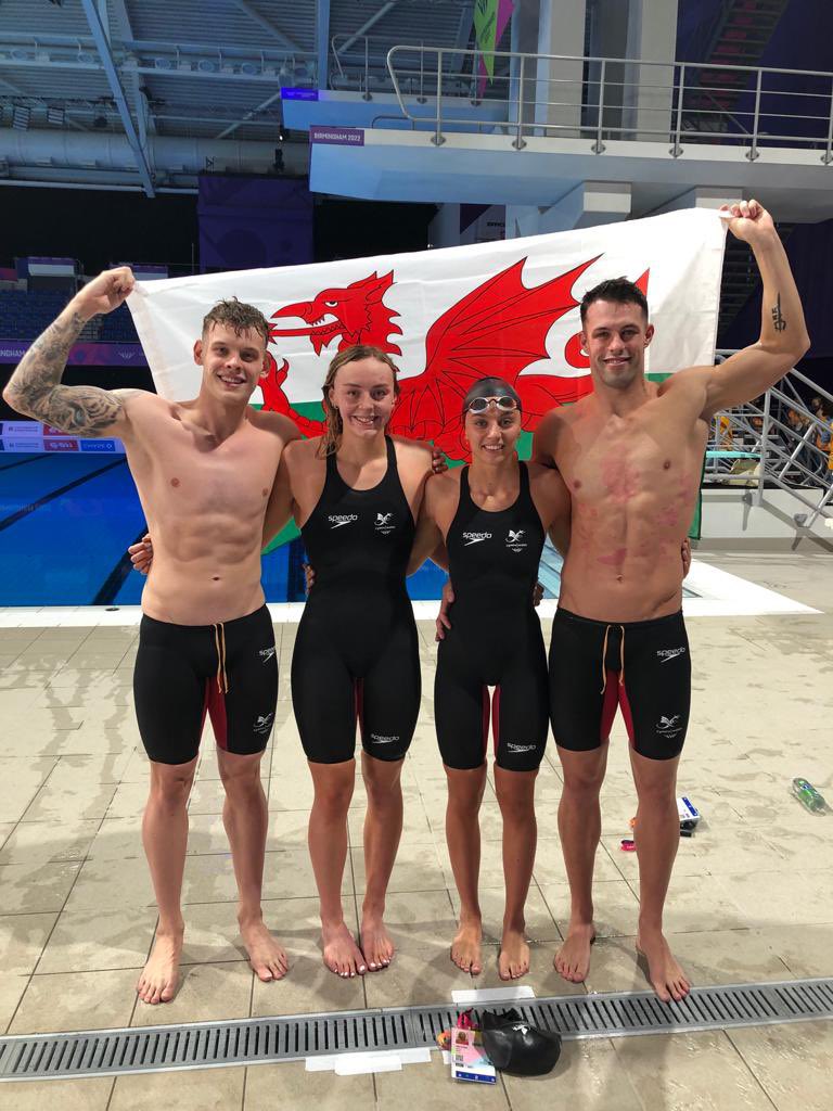 This is what awesome looks like👇🔥

4 years ago- no mixed relay team.
Today- an immense swim against the best in the world. 

Gorau nod, uchelgais 🏴󠁧󠁢󠁷󠁬󠁳󠁿

#tîmcymru | #teamwales 
<a href="/SwimWales/">Swim Wales</a>