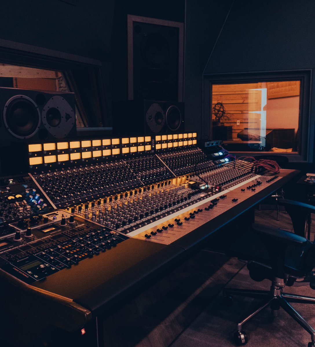 Rupert_Neve's tweet photo. 🎚 #faderfriday 🎚 https://t.co/ufmY9Gb1TI