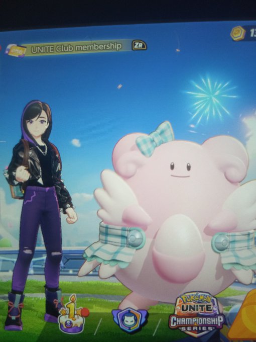Any of my followers play #PokemonUNITE and want a blissey on ur team? Haha
#gamer #gaymer #pokemon https://t