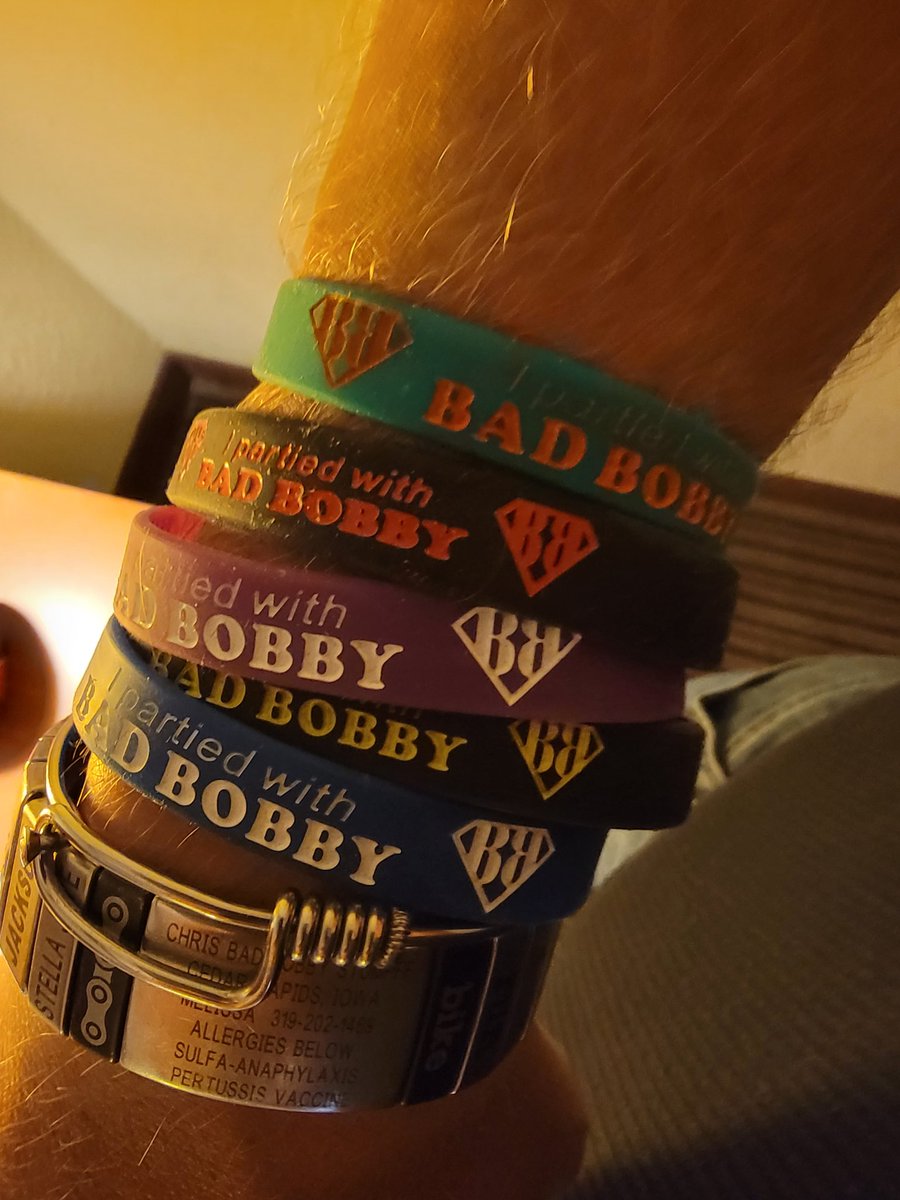 BadBobby99's tweet photo. Hey... @backstreetboys I got a #BadBobby bracelet for each of you! @brian_littrell @kevinrichardson @nickcarter @aj_mclean @howied So... you should PARTY WITH BAD BOBBY!! #LetsGoooooooooo #BadBobbysBackAlright #BSB 🍻🤙🍻🤙 https://t.co/BwT9b6sw4I