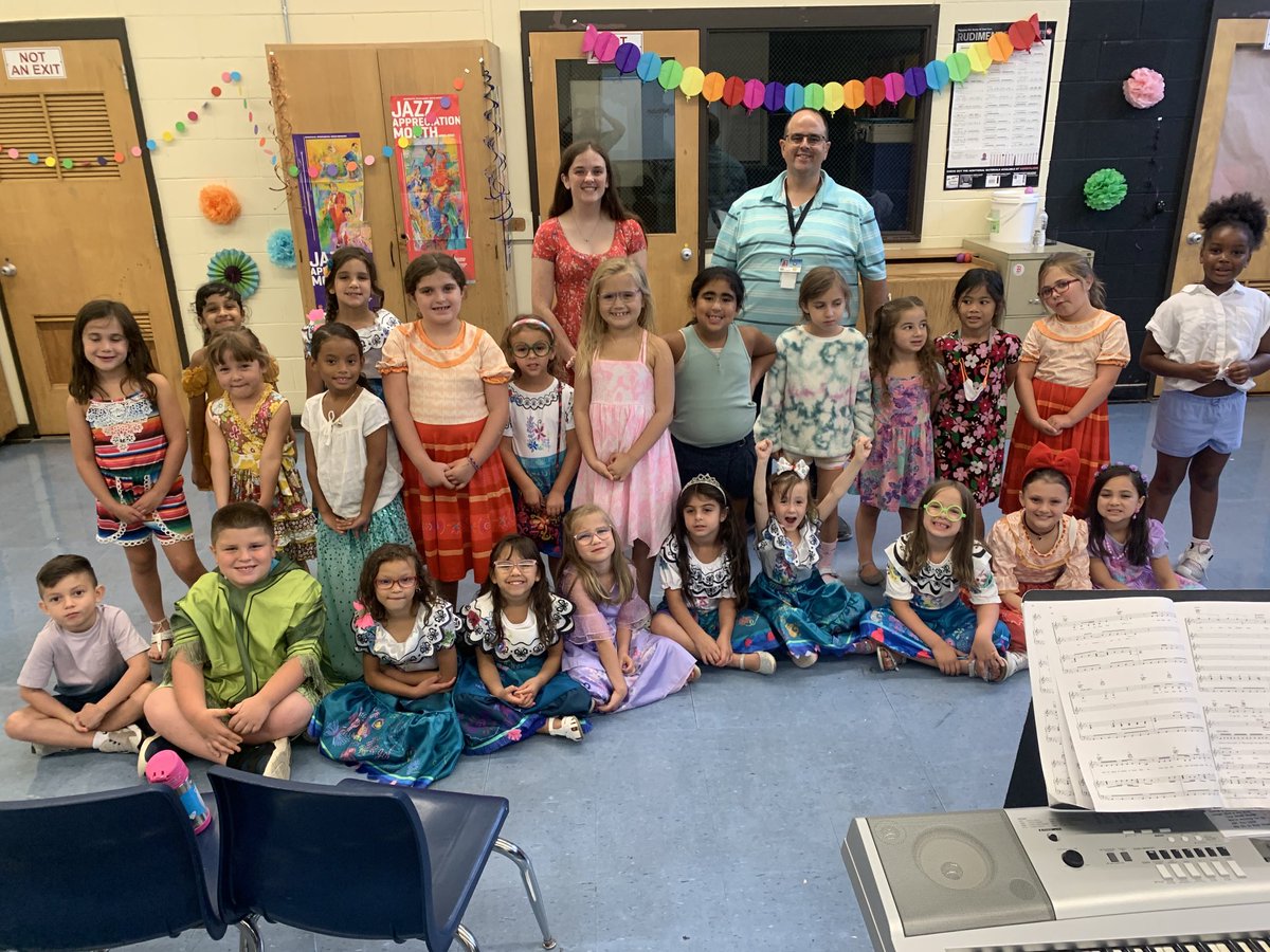 Mark Filoramo (@mark_filoramo) on Twitter photo Week a great week singing and learning the music to Encanto with our older and younger groups! ā¦<a href="/WTSD_GT/">Christina Vreeland</a>ā© Week a great week singing and learning the music to Encanto with our older and younger groups! ā¦<a href="/WTSD_GT/">Christina Vreeland</a>ā©