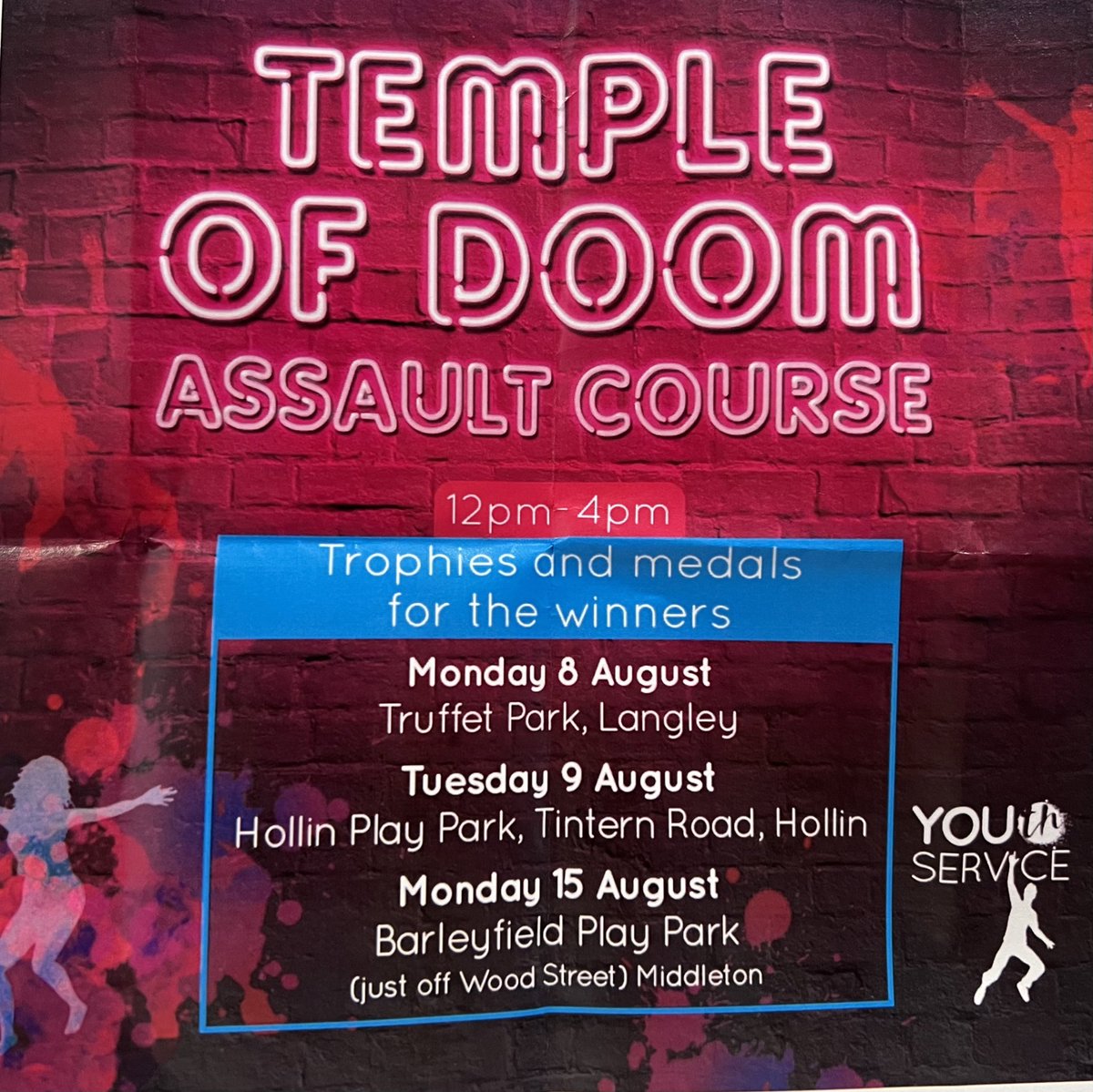 My children and I enjoyed the fun and creative #Art in the park session from <a href="/RochdaleYouthie/">RochdaleYouthService</a> in the beautiful Truffet #Park, #Langley🌺 
Can’t wait for the assault course🤸🏼‍♀️ 
#LoveParks #LoveParksWeek