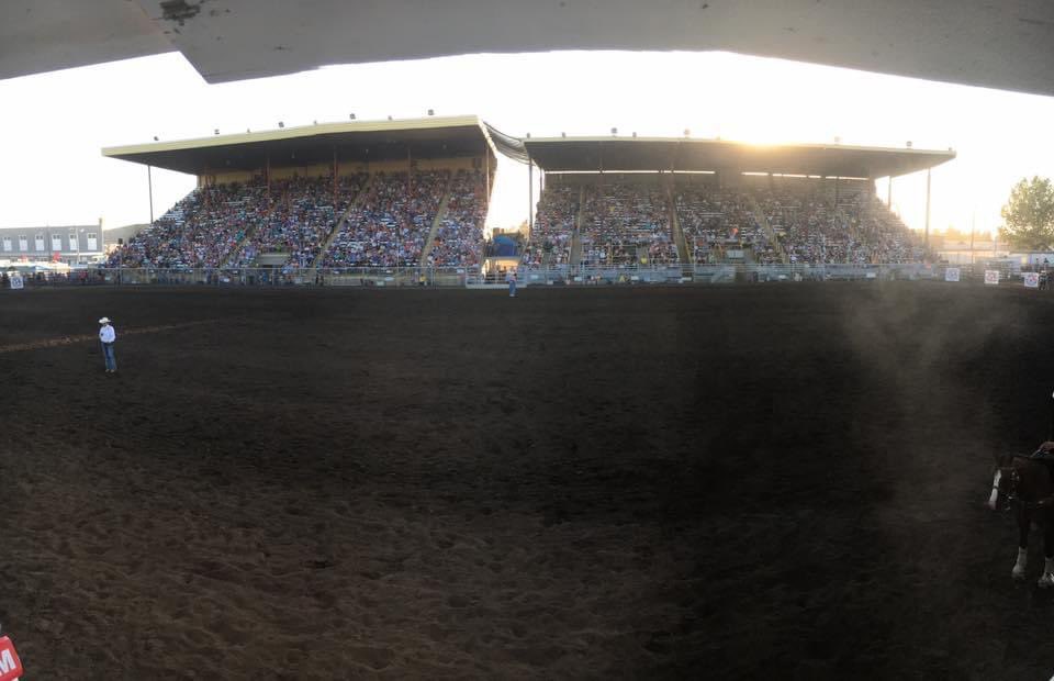 Nothing better than full grandstands at the <a href="/MHStampede/">MHStampede</a>! <a href="/PRCA_ProRodeo/">PRCA ProRodeo</a> <a href="/prorodeocanada/">Pro Rodeo Canada</a> <a href="/DavidAPoulsen/">David A. Poulsen</a>