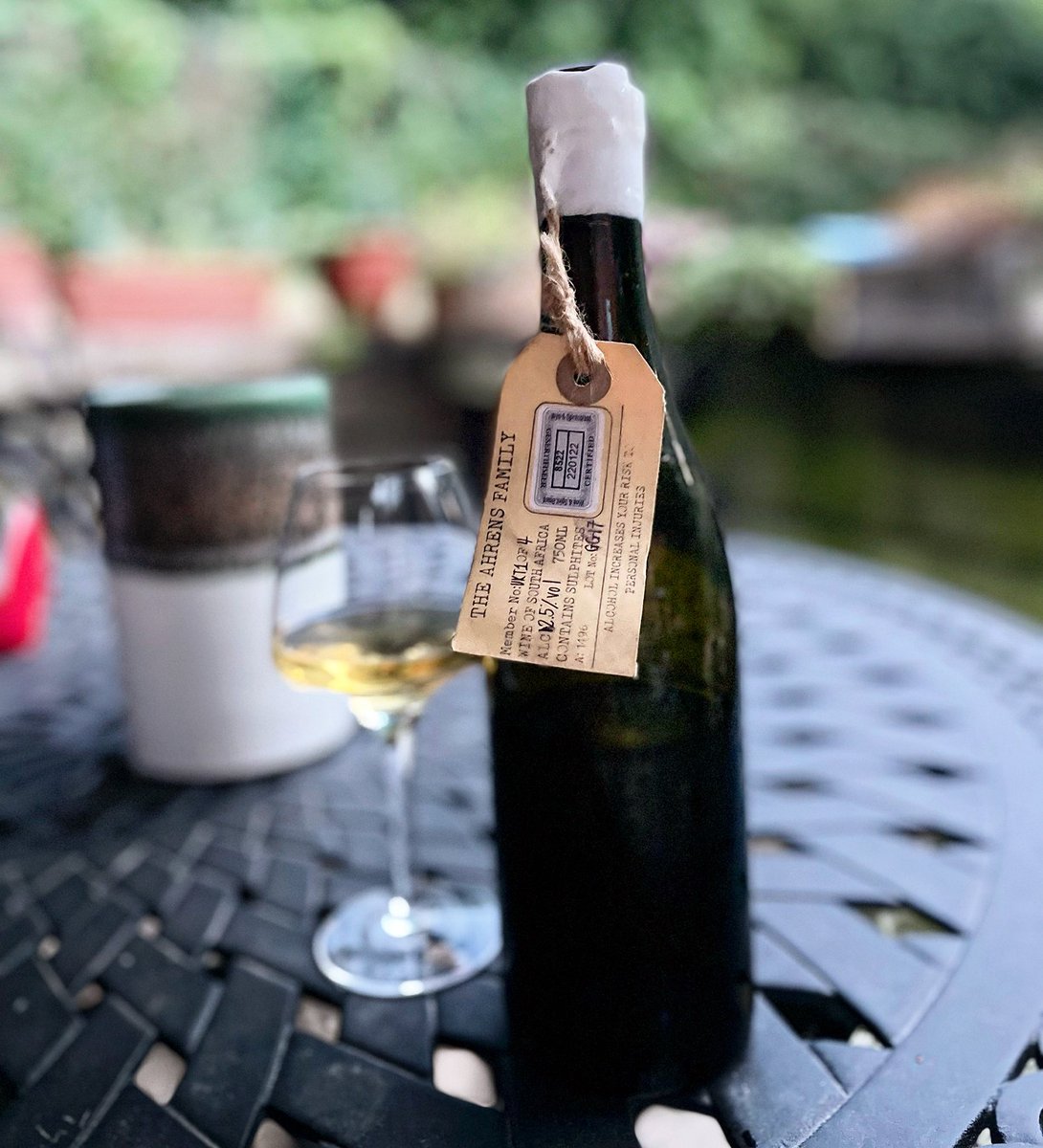 Still just one farm growing it (as far as I’m aware) so Grenache Gris is rare in South Africa.

This is the hardest to get your hands on but incontrovertibly the best.

Hint of skins, touch of texture, elegantly aromatic… take a bow Albert Ahrens. #bendewijn #SouthAfrica