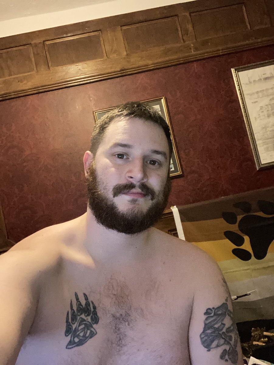 And we’re on again! Sailing the seven seas in search of seamen.

Playing Sea of Thieves at twitch.tv/builder_cub