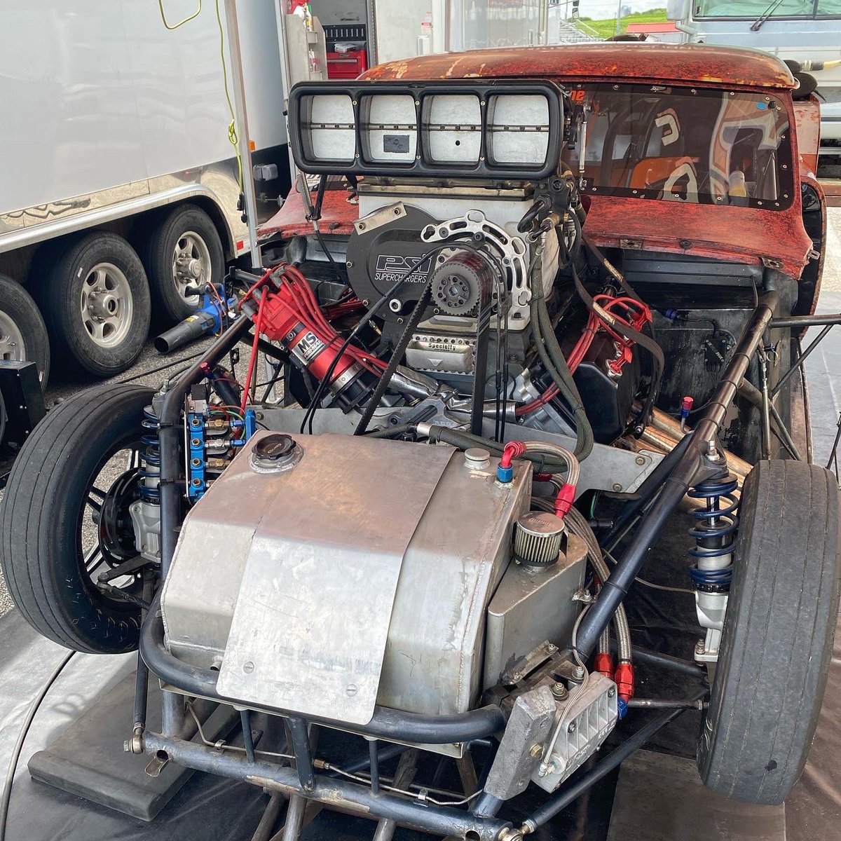 EngineBuildMag's tweet photo. Some of the sights from @builders_brawl so far. Today is the test & tune, racing tomorrow!
#buildersbrawl #engines #dragracing #hotrods #racecars #chevy #ford #dodge #hemi #bigblock #nitrous #supercharged #turbocharged #builtnotbought #enginebuilding #horsepower #performance https://t.co/pu4w2Rhc8m