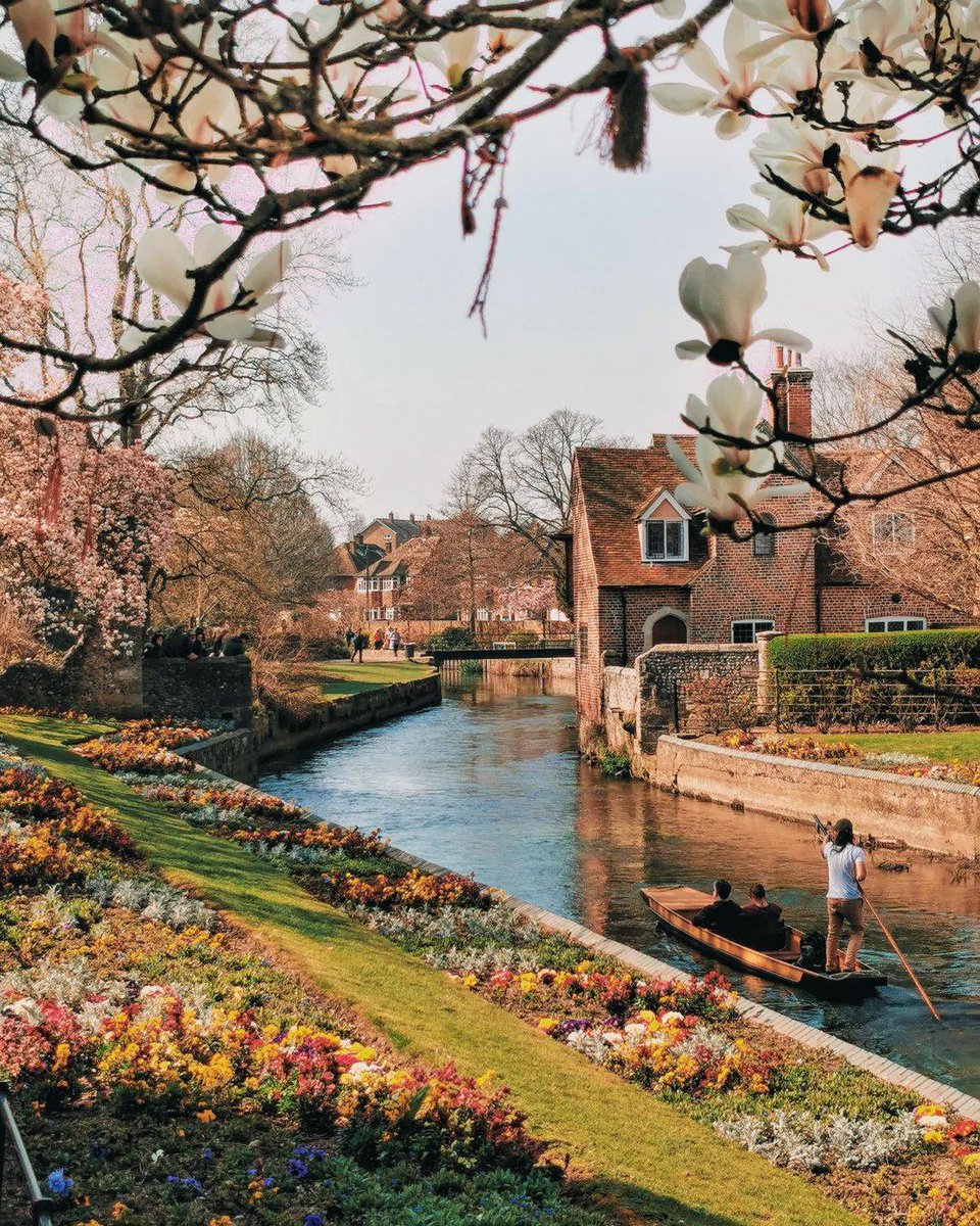 ridetransfer's tweet photo. Oh the places you’ll go! 🛶
–Dr. Seuss

#welovetotravel #exploremore #travelmore #travelblogger #travelphotography #wonderfulplaces #travelinsider #toptravel #perfect_worldplaces #living_destinations #voyaged #worldtravelpics #travellingthroughtheworld #canterbury #uk https://t.co/UF6051PLPZ