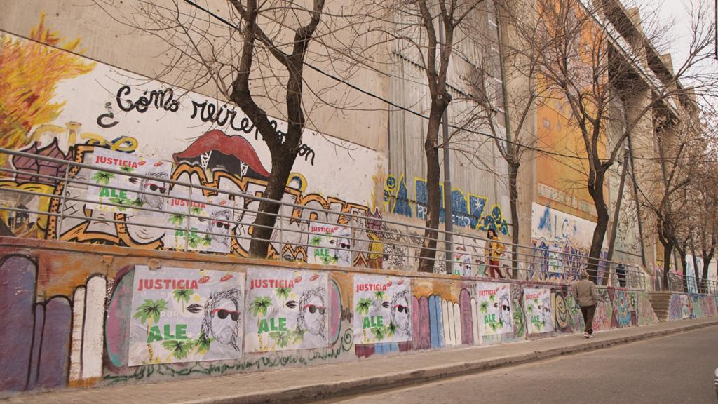 Ya van 7 años desde que 9 médicos asesinaron brutalmente a mi hermano Ale Cohn en el Hospital M. Posse de S. Isidro. Todos imputados y a la espera del juicio oral. Estas son fotos del rodaje con Brandoni y De Niro. El recuerdo de Ale sigue intacto, el pedido de Justicia también.