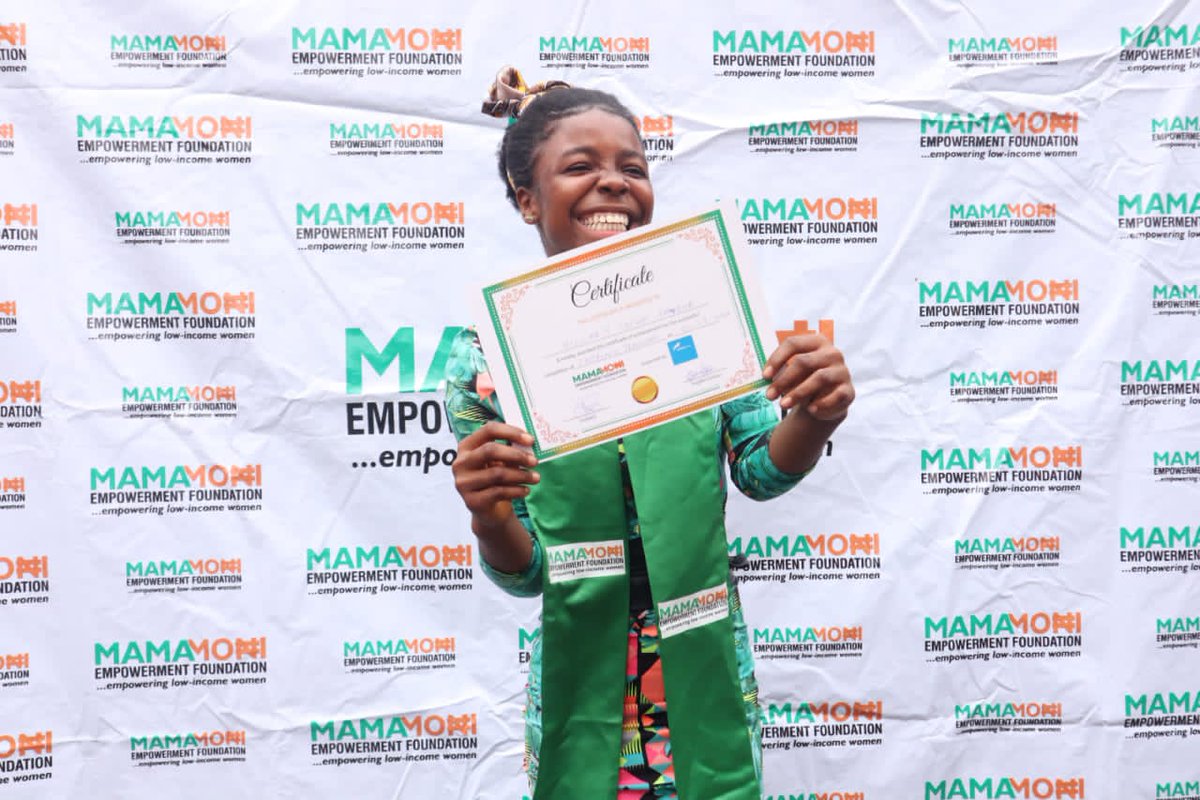 MamamoniF's tweet photo. We had our graduation for women &amp; girls who have been learning different sustainable livelihood skills for the past 3 months today. They are now empowered with skills to help them generate income to better their lives. 
#Mamamoni 
#skills 
#SDG5 
#financialliteracy
#women
#girls https://t.co/xhry1ZllCt
