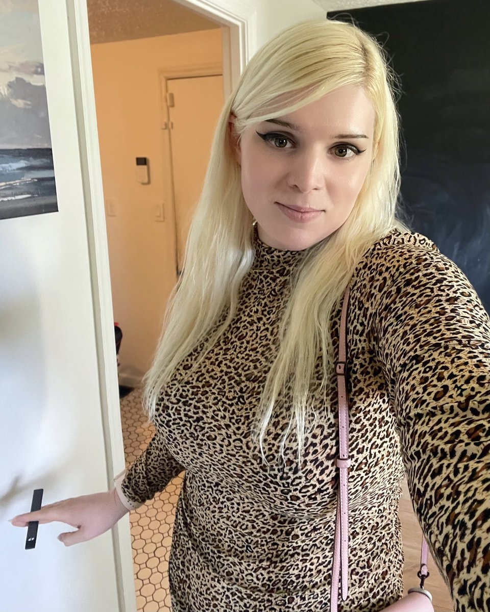 🏳️‍⚧️ Amanda Rae 🏳️‍⚧️ on Twitter: "RT @realamandarae: She may or may not’ve been high posting