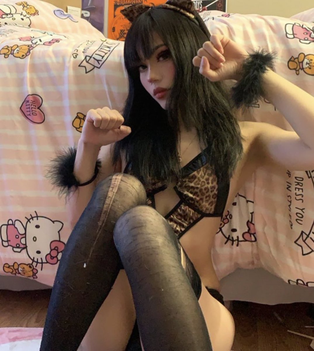 creamcooki3's tweet photo. i hope you’ve missed me. https://t.co/NiYBLpVwHj