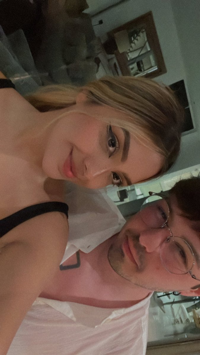 arigameplays's tweet photo. Los quiero amikos. https://t.co/Bq0pBWXRGN