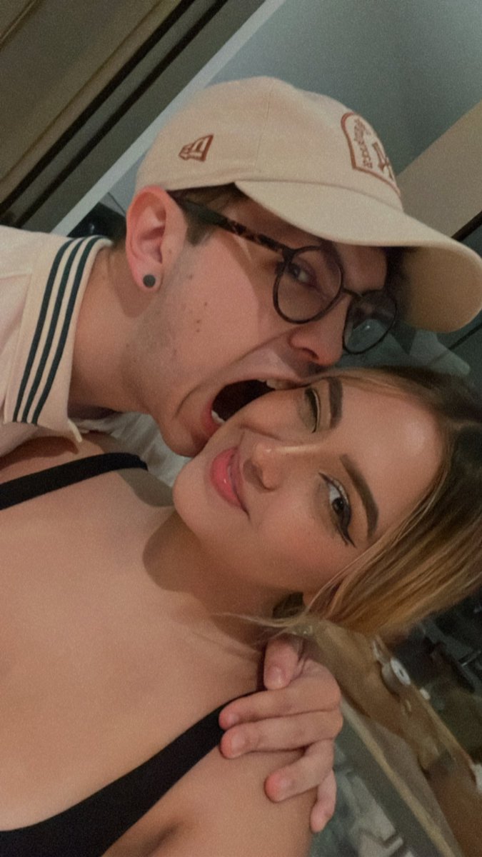 arigameplays's tweet photo. Los quiero amikos. https://t.co/Bq0pBWXRGN