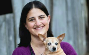 Ceva_USA's tweet photo. Join Dr. Christine Mullins for Heart to Heart Conversations...Improving Compliance in Heart Failure. At 11:30 In the Digital District of the Convention Center. #AVMA2022 https://t.co/nvGCUWLuup