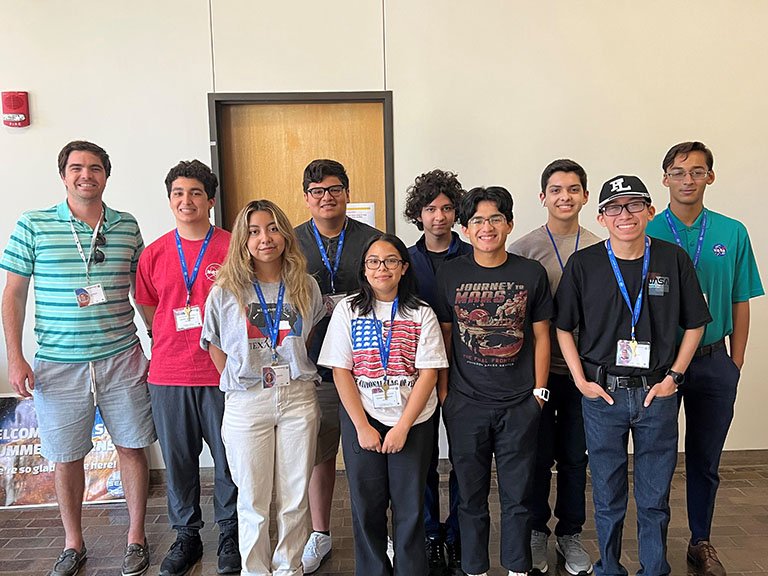 STARSocietyRGV's tweet photo. We'd like to congratulate our 2022 @NASA SEES Artemis Team for completing their summer internship!!! ๐
#NASA #STEM #JSC #science #SEESInterns #NASAArtemis #WeAreGoing #TexasSpaceGrantConsortium #highschoolinterns #SpaceForAll #rgv956 https://t.co/rh3iZU4Iq5