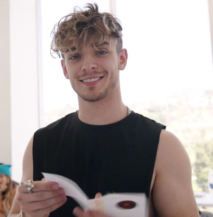 ltwbeau's tweet photo. #AlwaysForJosh x @joshbeauchamp 

You will always be the one who supports me even without being aware of it, you will always be my idol the one I admire. Thank you for everything Josh, I love you more than I can put in mere words, always be in my heart and thoughts! 💜 https://t.co/nD8JOMXRnz