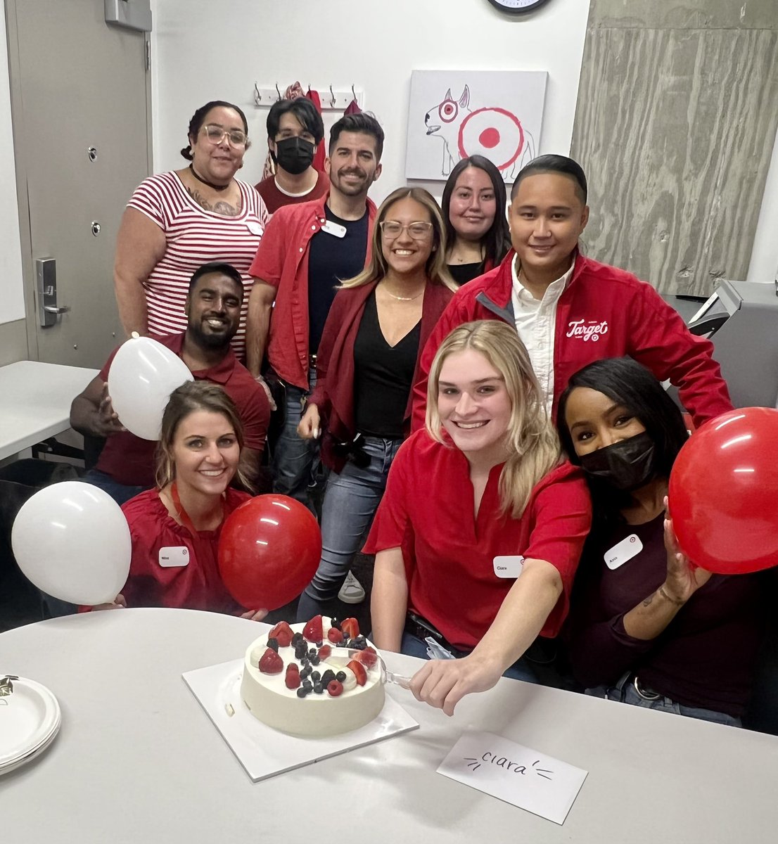 Intern Ciara’s last day 🎯🎊