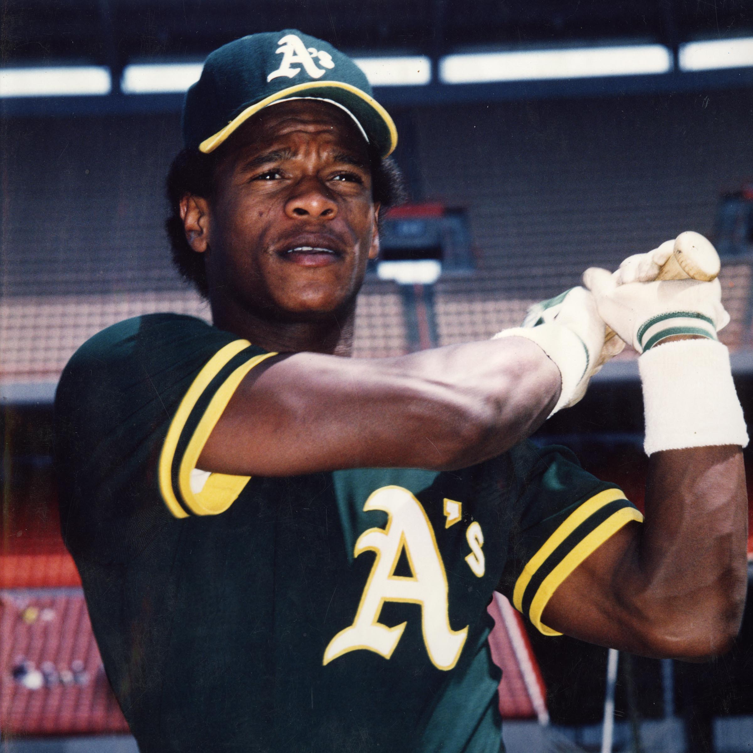 National Baseball Hall of Fame and Museum ⚾ on X: Rickey Henderson put on  a show #OTD in 1989. Henderson walked four times in the game and came  around to score every
