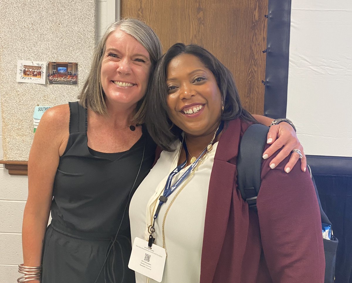 Learning and growing at the #HRSInstitute this week was amazing. I’m fired up and ready for a new year! Thank you <a href="/MarzanoResource/">Marzano Resources</a> for this powerhouse line up of educators!
<a href="/THBoogren/">Tina H. Boogren, PhD</a> <a href="/marioacosta31/">Mario Acosta</a> <a href="/JuliaASimms/">Julia A. Simms</a>