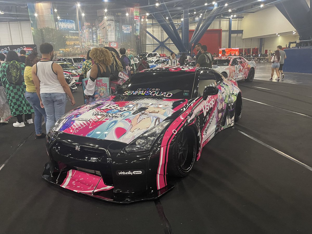 Razgr7z's tweet photo. The GT-R is amazing. @SenpaiSquadNet   @VShojoOfficial https://t.co/ZaklpXh3YN