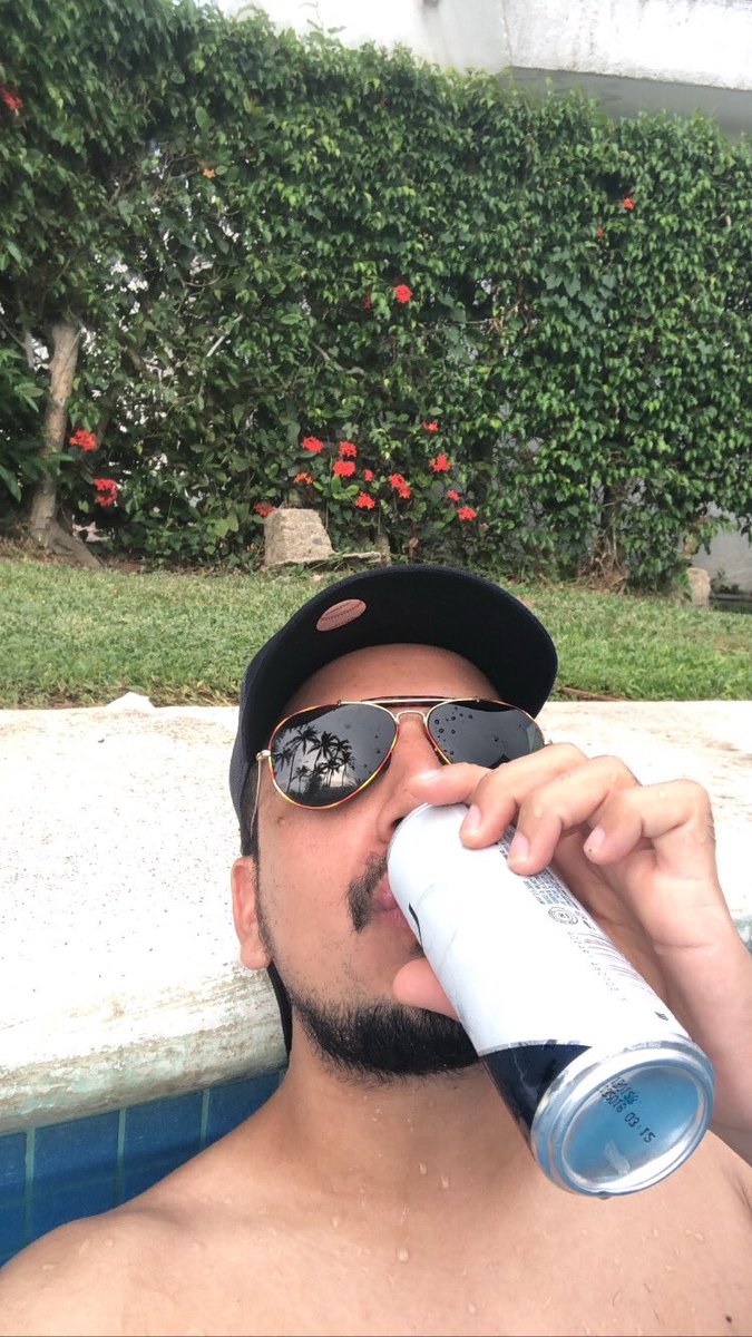 Serge_Force's tweet photo. Hoy sí me anda valiendo vergota el trabajo y con justa razón. #Tenchingando https://t.co/Ihyds6jOEd