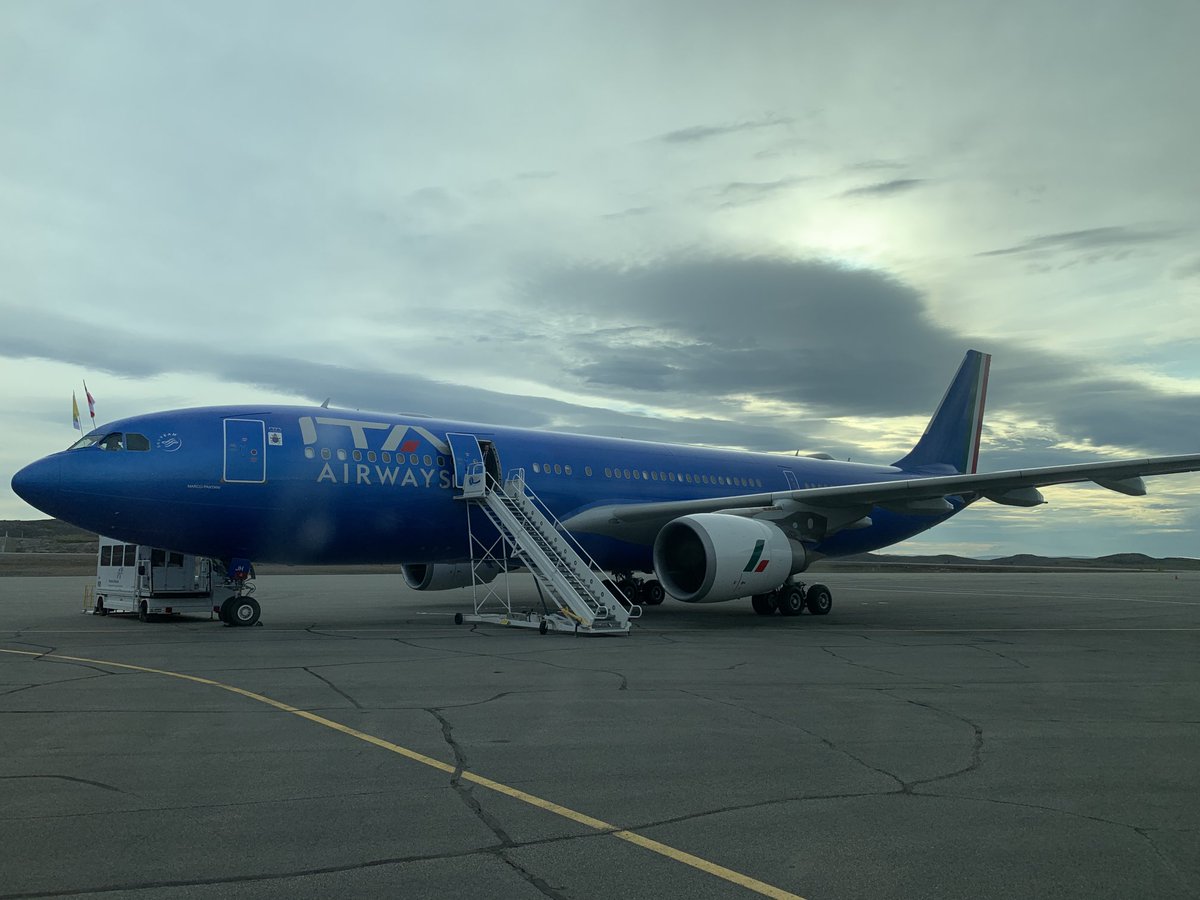 Schluss in Iqaluit. Papst Franziskus wird demnächst seinen Heimflug nach Rom antreten. Damit geht seine Kanada-Reise zu Ende. #dpareporter #PopeInCanada #PopeFrancis