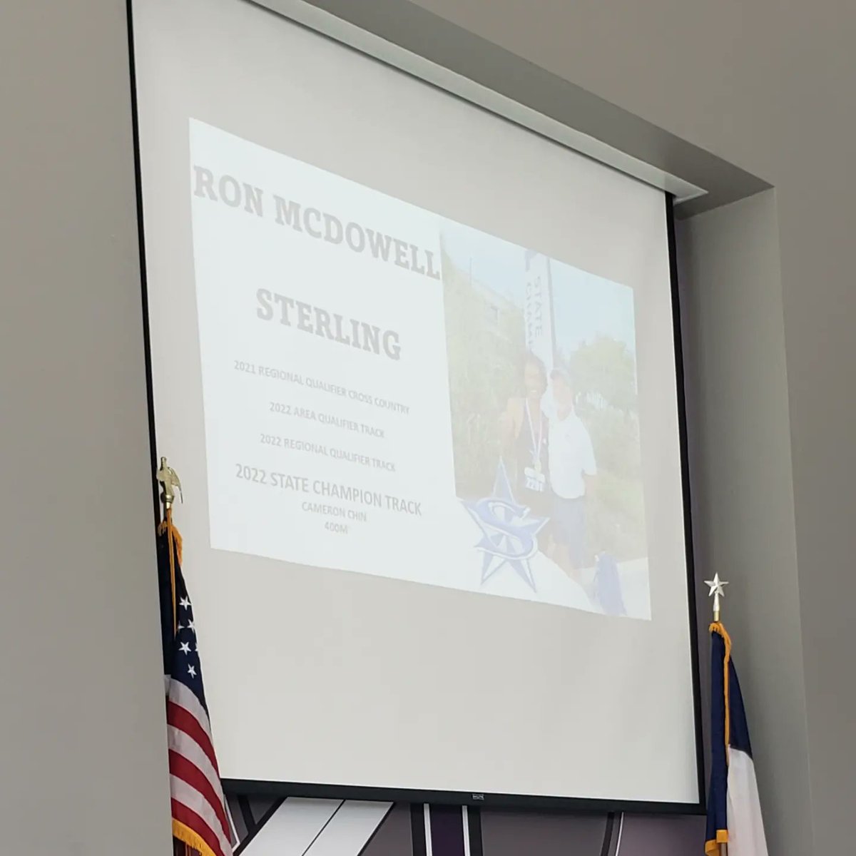 ladyrangerstrck's tweet photo. Our boys 400m STATE CHAMPION, Cameron Chin, was in the building today to present Coach McDowell with the first ever GCCISD Coach of the year award! It is an honor to work alongside Coach McDowell! Congratulations Coach!! https://t.co/JhKGbrsIVl
