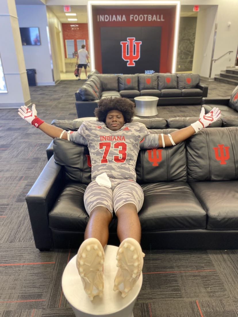 Robcat27's tweet photo. I Had a phenomenal visit at @IndianaFootball today thank you for having us I had a great visit looking forward to coming back! go Hoosiers🔴⚪️
@CoachAllenIU 
@OLCoachHiller 
@IndianaTough 
@IndianaFootball 
@billyseals47 
@hhs_highlanders 
@BrianDohn247 
@RWrightRivals https://t.co/zciWbVamSa