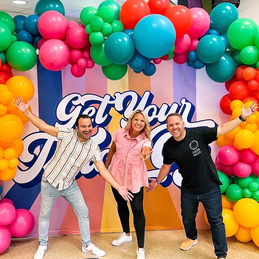 getyourteachon's tweet photo. Nassau County School District in Callahan, FL brought the HEAT today as teachers and administrators from 5 different elementary schools came together to kick off the 2022-2023 school year with @chrispombonyo , Amelia Capotosta, &amp; @techninjatodd for their own custom Mini-GYTO! 🎉 https://t.co/9v8DIujsMK