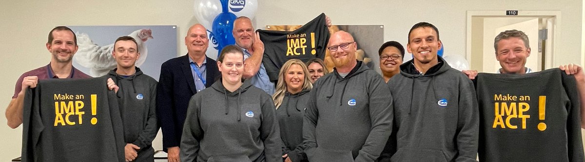 Ceva_USA's tweet photo. Congratulations to our #lenexa based team that analized dewar managment. Their solutions are reducing waste and having bottom line impact. Recognized as a top project within
@CevaSanteAnimal.
#OneCeva 
#Sustainability https://t.co/3IiA2DpHnM