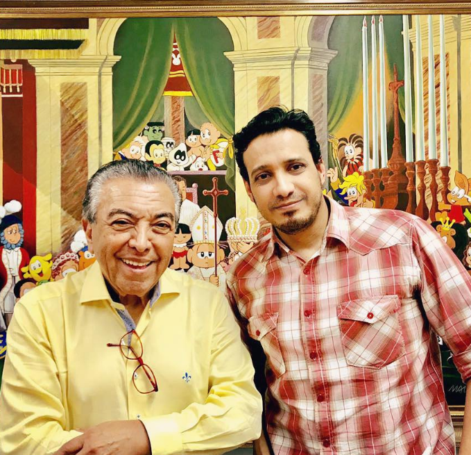 moonwittch's tweet image. HOJE É ANIVERSÁRIO DELE!! 

O dono da supersaga, o criador da personalidade da denise, o pai do fandom, o roteirista mais amado por todos nós: EMERSON BERNARDPO ABREU!!
O rei hoje faz 48 anos de puro talento!! Feliz aniversário pai, te amamos muito, saudades!! 🥳❤️