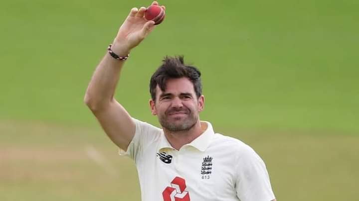 657 Wickets in 172 Tests 
269 Wickets in 194 ODIs

Happy Birthday to James Anderson 