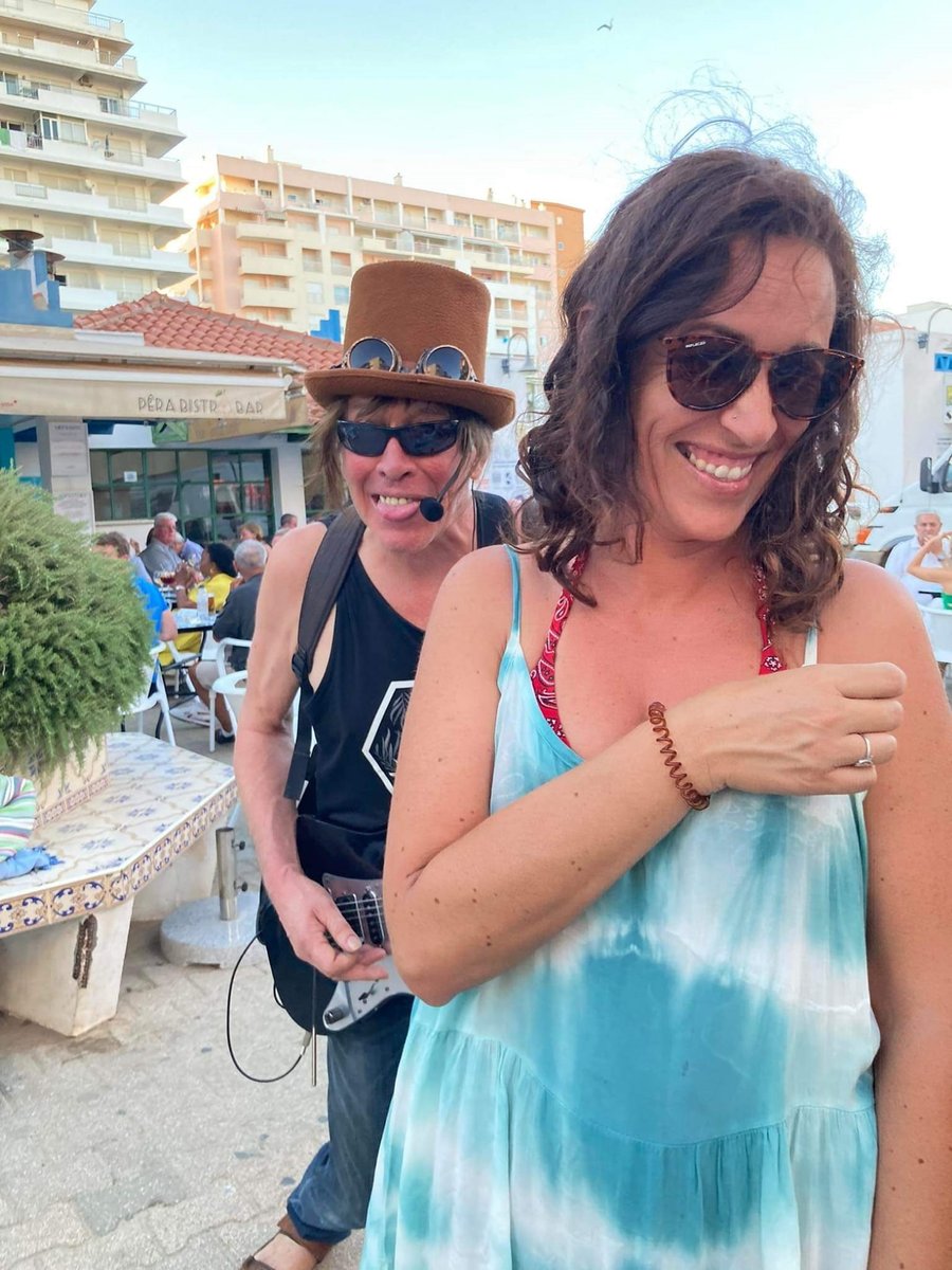 J.AK &amp; #Carolina Live Pera .PT 28/07/22 <a href="/SherylPrattERA/">Sheryl Pratt - Songs</a> <a href="/SJMacLeod2/">Steve MacLeod</a> <a href="/Sheldon_Snow/">Sheldon Snow</a> <a href="/MarzNova/">Marz Nova 🇨🇦</a> <a href="/BNoelBarr/">B. Noel Barr</a> <a href="/BrokenRomeo/">Broken Romeo</a> <a href="/marshallstackz/">Marshallstackz</a> <a href="/AdamCatfish/">Adam Adamczyk</a> <a href="/wildhorserockuk/">Wild Horse</a> <a href="/MarietteFBS/">MarietteMiles</a> <a href="/fatbastardsound/">FatBastardSound</a> <a href="/SJMBand/">SJM</a> @MusicCityMemo <a href="/LynzCrichton/">Lynz Crichton - Music Marketing Musician</a> <a href="/bulletsuk/">Bullets</a> <a href="/mikecanndo/">Metal United</a>