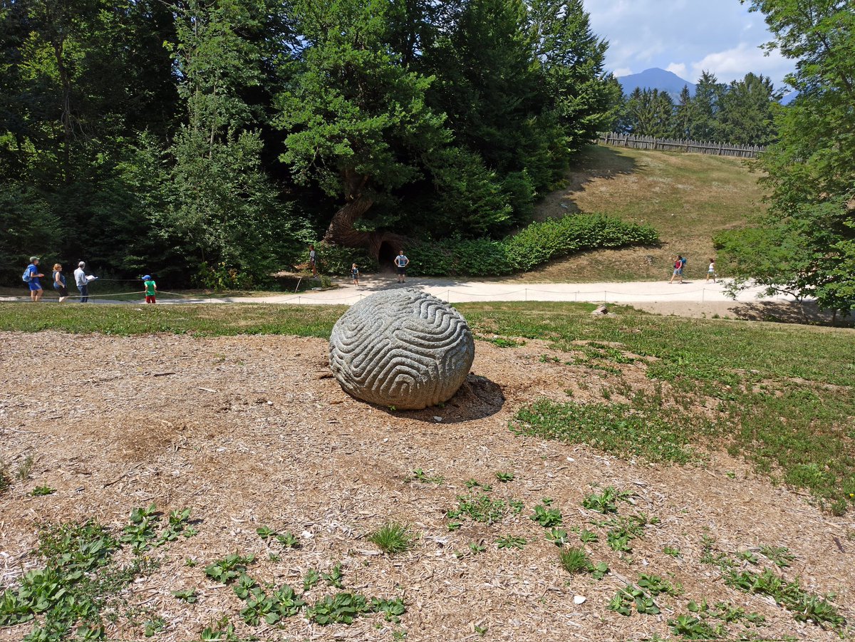 TheMorningBark's tweet photo. Et bonjour ❤️
Peter Randall-Page, Mind over matter, 2015
#ArteSella #myhybridterritories #TheRandomCurator #thatfragileharmony https://t.co/Re9KgSjOcZ