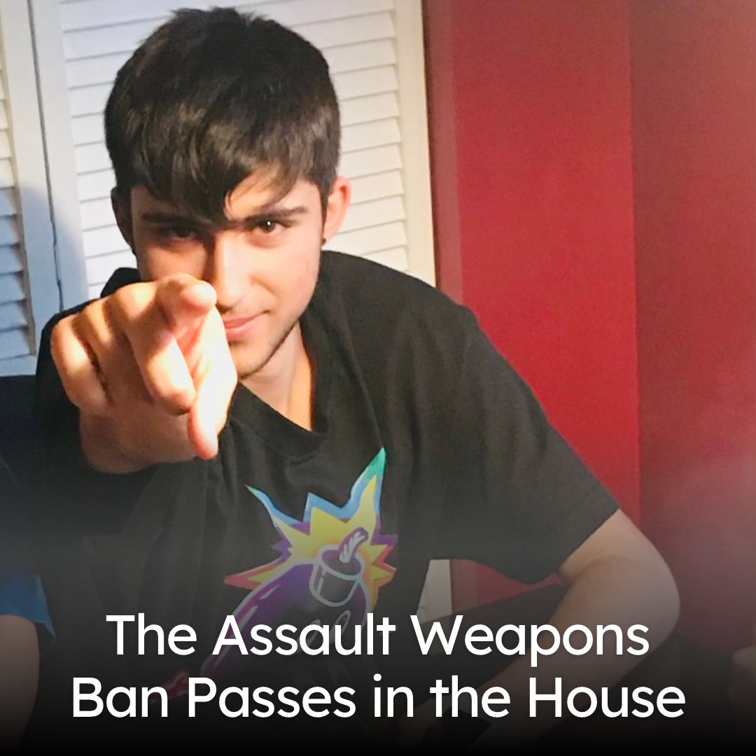 ChangeTheRef's tweet photo. We did it Joaquin.

#AssaultWeaponsBan https://t.co/tLZy4r3Mdt
